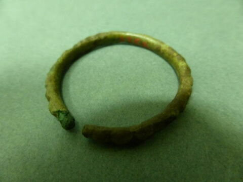 bijou ; anneau ; bracelet