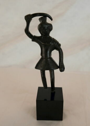figurine, image 2/5