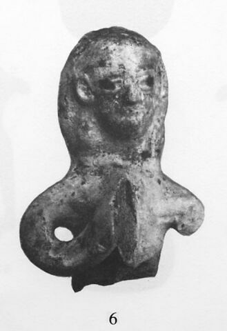 statue