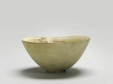 vase, image 8/9