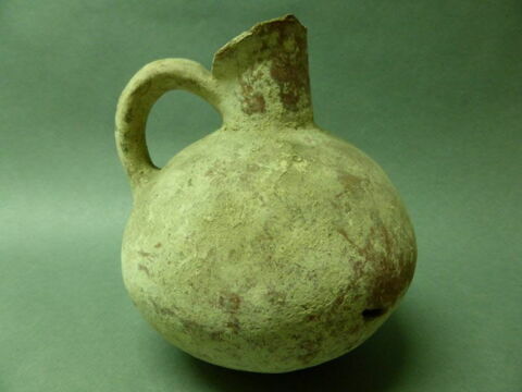 vase, image 2/2