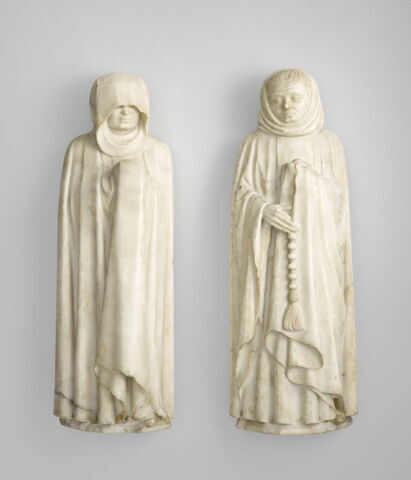 Pleurant tenant un rosaire, image 8/9