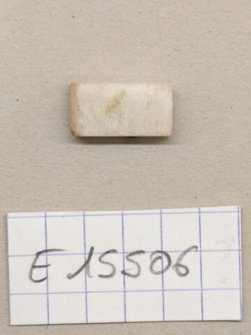 plaquette de dépôt de fondation