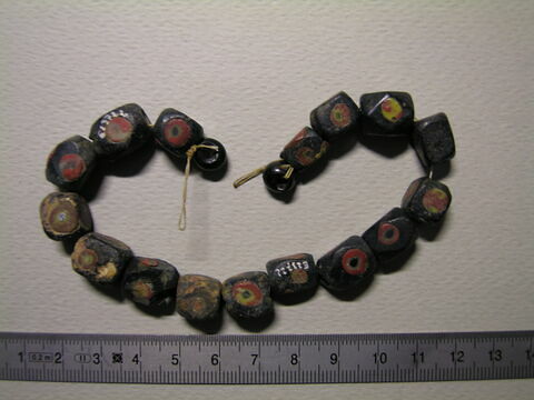 perles, image 2/2