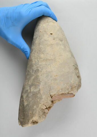 bouchon de jarre conique ; empreinte de sceau, image 3/7
