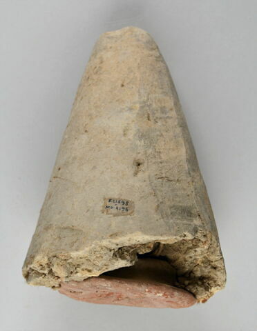 bouchon de jarre conique ; empreinte de sceau ; coupelle, image 5/9