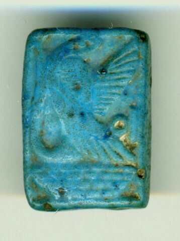 amulette ; perle en pastille rectangulaire, image 2/2