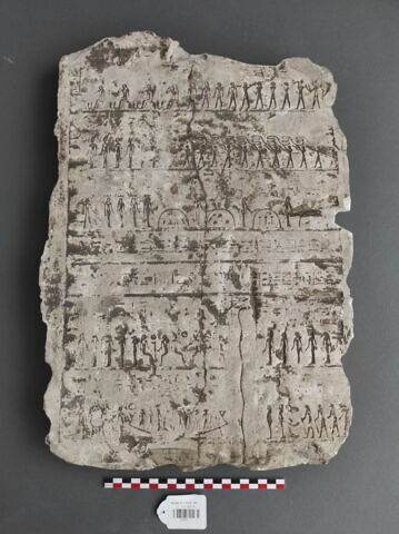 moulage d'un fragment de cuve de sarcophage