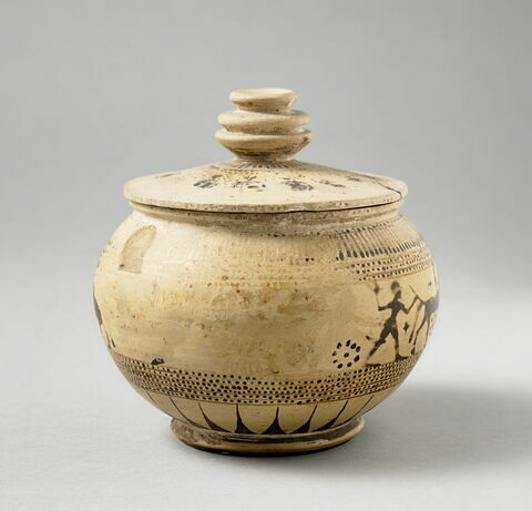 couvercle associé à une pyxis, image 3/5