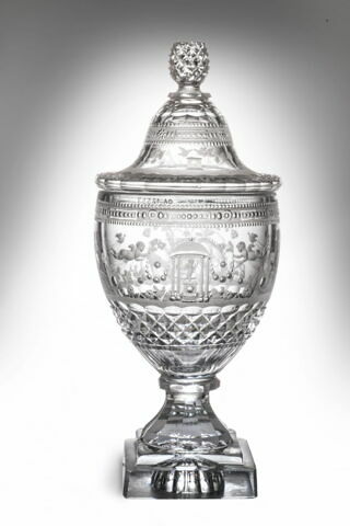 Coupe couverte, dite Urne Montes de Oca, image 3/5