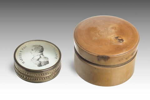 Tabatière avec portrait imprimé de Charles X, avec boîte en bois