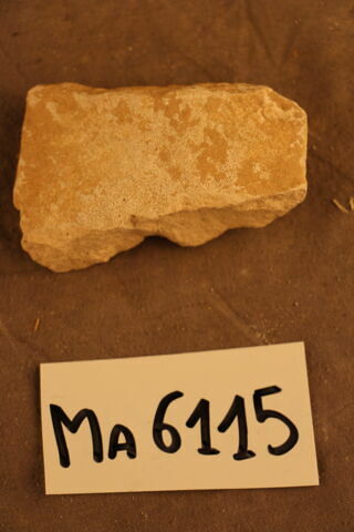 fragment, image 2/2
