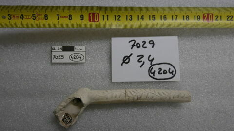 pipe, image 3/3
