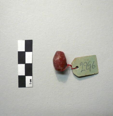 perle ; collier, image 2/2