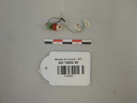collier ; perle