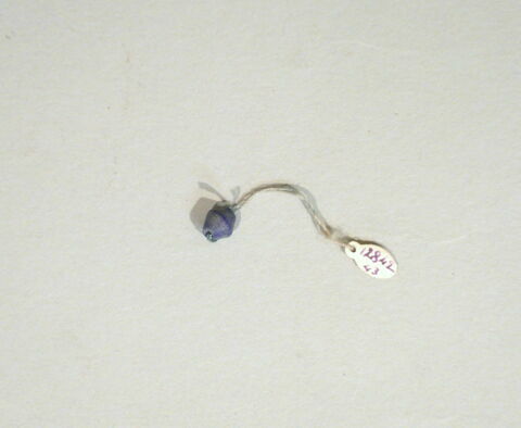 collier ; perle, image 2/2