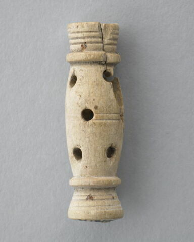 élément de meuble  ; moucharabieh