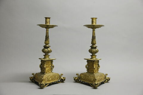 Flambeau d'une paire (avec OA 10563 1)