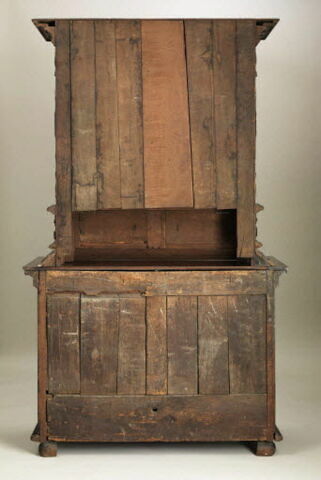Armoire à deux corps vitrée dans sa partie supérieure, image 2/12