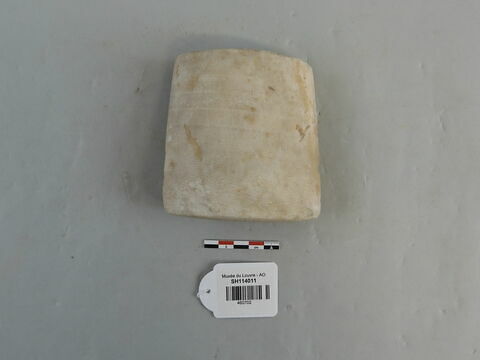 monument  ; objet votif, image 2/2
