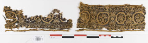 bande d'encolure ; fragments
