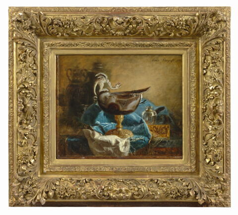 Nature morte à la coupe de sardoine en forme de nautile, posée sur une étoffe bleue, image 2/2