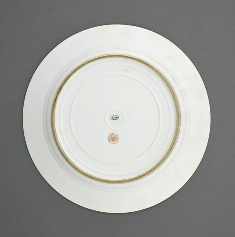 Assiette au chiffre de LN couronné de Napoléon III, du service de table du ministère d’Etat, image 2/7