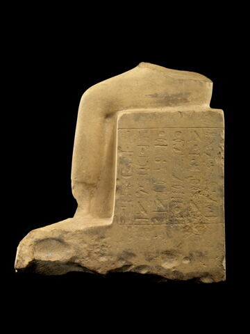 statue, image 2/6