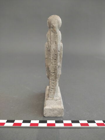 moulage d'une statuette de déesse à tête de lionne, image 2/4