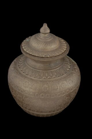 Vase à patine bronze : couvercle, image 11/13