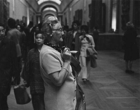 [Visiteurs dans la Grande Galerie]