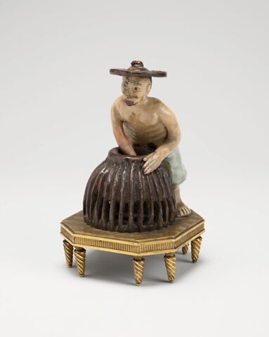 Pêcheur de crabes, d'une paire (avec RFML.OA.2025.29.2), image 2/4