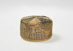 bonnet, image 2/2