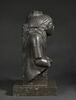 statue, image 2/5