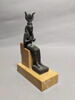 figurine d'Isis allaitant, image 1/5