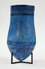 vase ; situle à fond floral, image 4/11