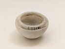 coupelle à lèvre surélevée ; vase miniature, image 2/4