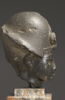 statue, image 3/7