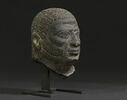 statuette, image 1/9