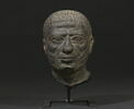statuette, image 3/9
