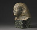 statue, image 3/13