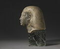 statue, image 4/13