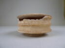 coupe cylindrique cerclée ; boîte  ; couvercle de vase, image 9/11
