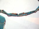 collier à pendentif ; collier à 2 rangs ; perle tubulaire ; perle rondelle ; aile de scarabée funéraire, image 3/3