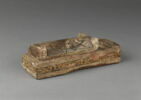 socle de statue ; statue de Ptah-Sokar-Osiris  ; élément momifié, image 1/6