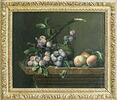 Prunes, courge et pêches sur un entablement de marbre, image 4/4