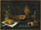 Jambon, pain et cruche avec salière et verres à vin, image 1/2