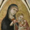 La Vierge et l'Enfant ; dans le médaillon trilobé à l'intérieur du gâble, Le Calvaire, image 3/9