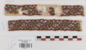 bande décorative d'habillement ; fragments, image 1/2