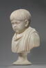 Jeune garçon en toge, image 2/9
